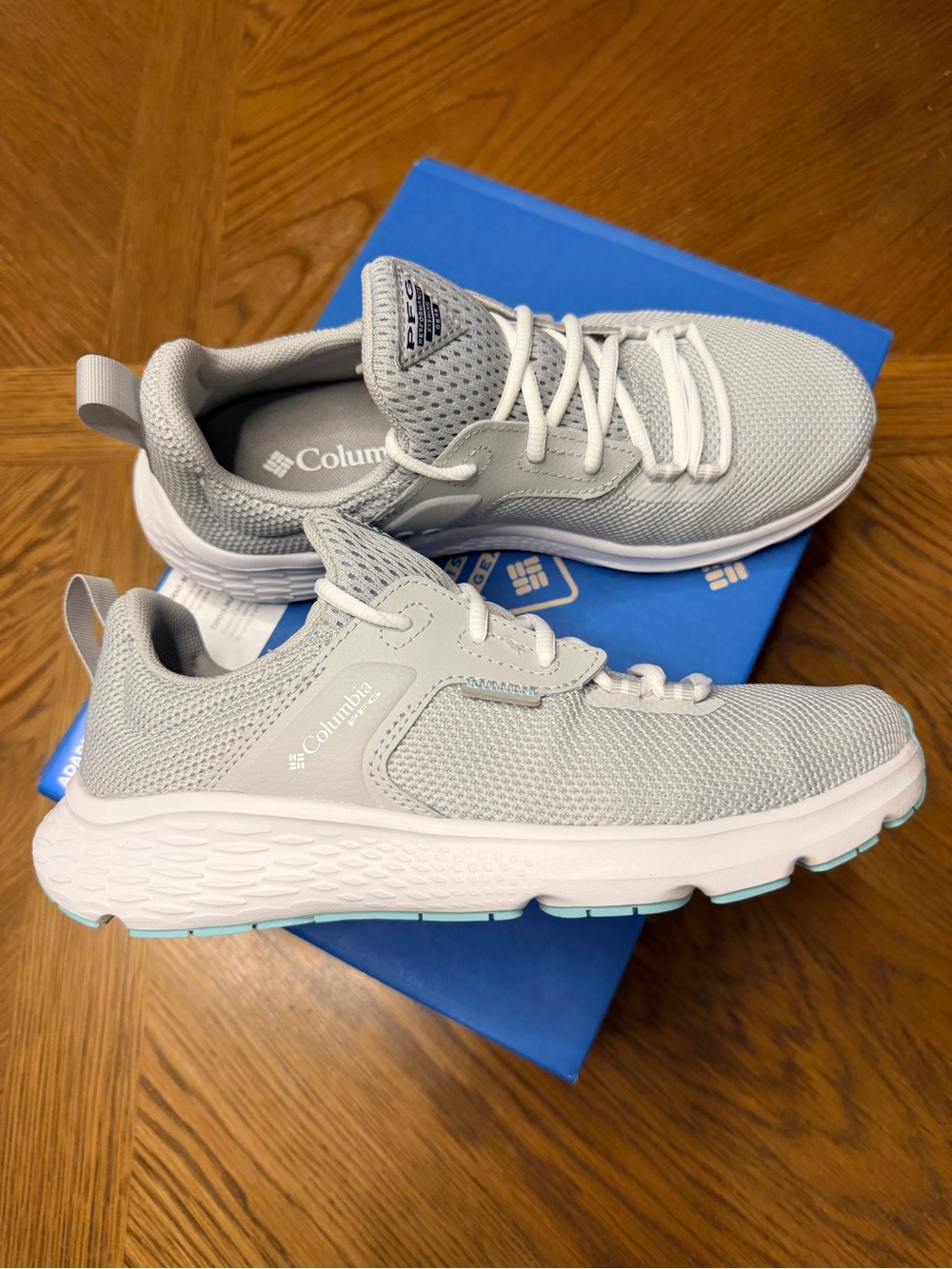 Columbia Women's Light Gray Mesh Athletic Shoes